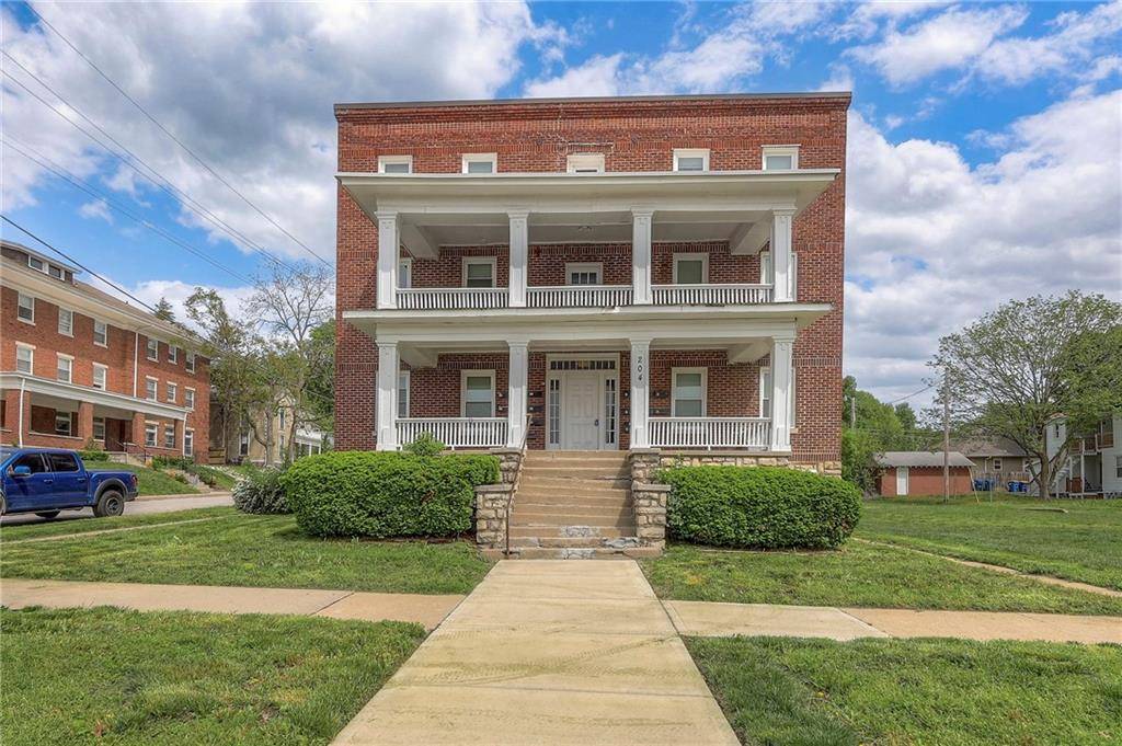 Liberty, MO 64068,204 E Franklin ST