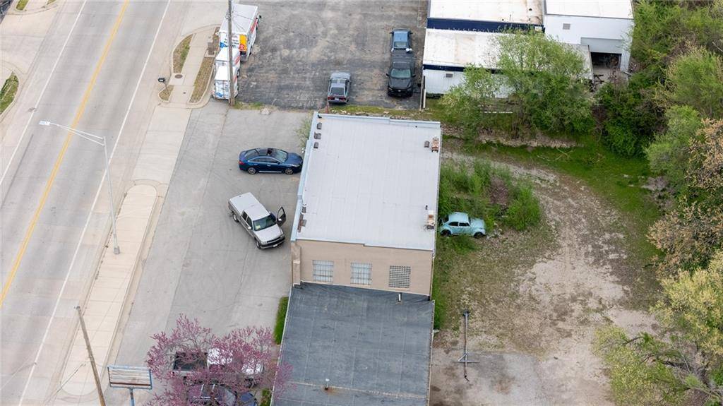 Kansas City, KS 66103,1031 Merriam LN