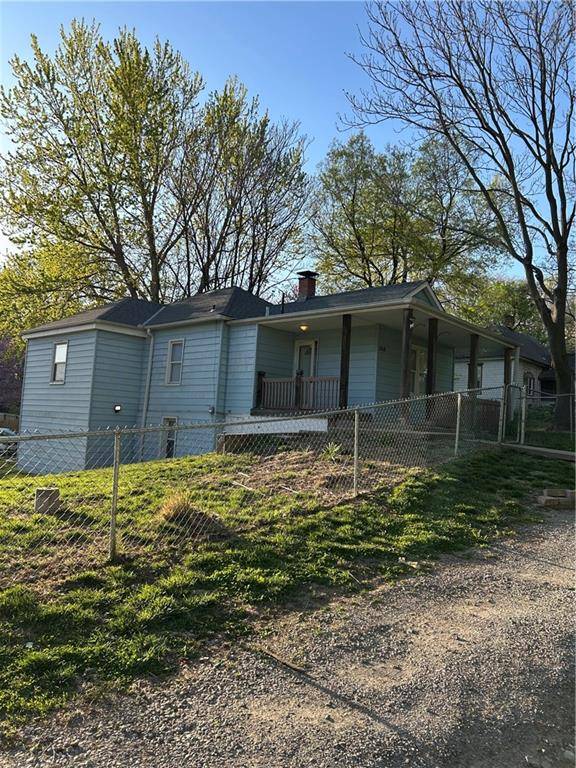 St Joseph, MO 64505,1808 Bellevue ST