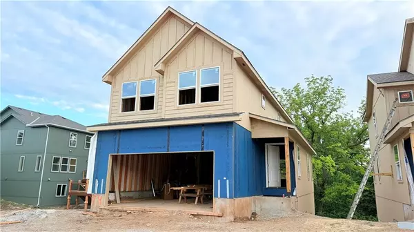 418 Hampstead DR, Raymore, MO 64083