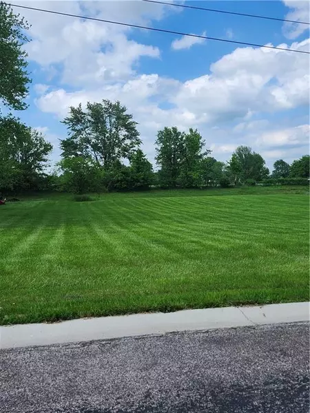 3000 Twin Pines DR, Harrisonville, MO 64701