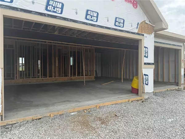 Overland Park, KS 66085,3605 W 187th ST