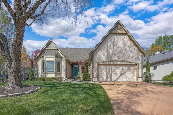 12234 Ash ST, Leawood, KS 66209
