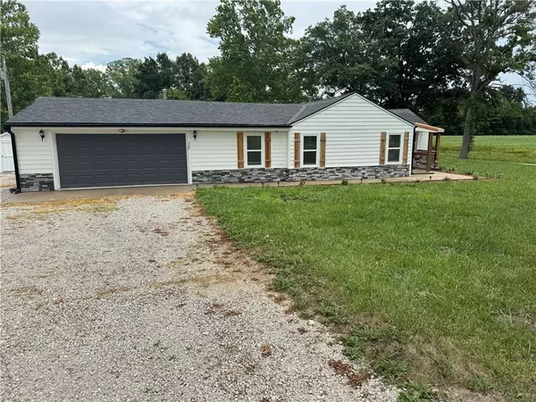 Odessa, MO 64076,4534 Curtis RD