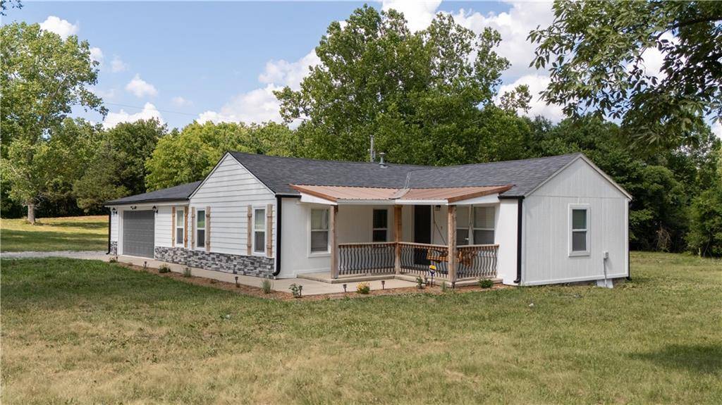 4534 Curtis RD, Odessa, MO 64076