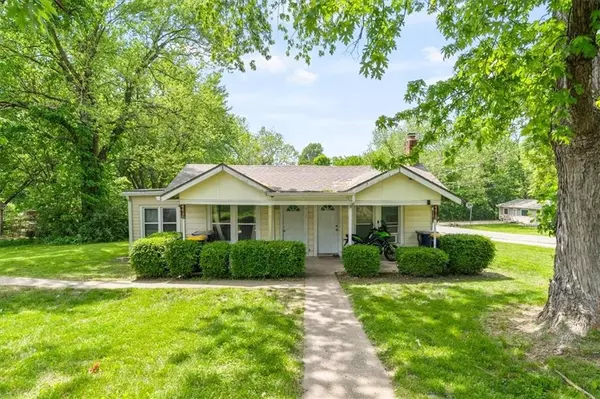 4416 N Cypress AVE, Kansas City, MO 64117