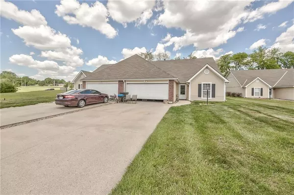 St Joseph, MO 64506,4607 Hunters Glen DR