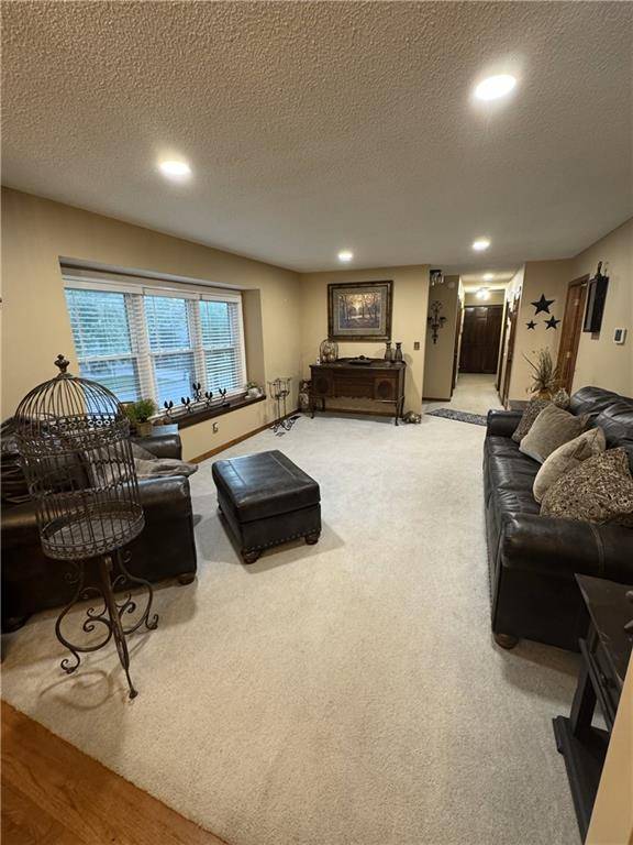 Leavenworth, KS 66048,3137 Lakeview CIR