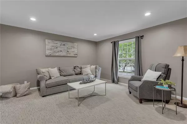 Leawood, KS 66209,11912 Ensley LN