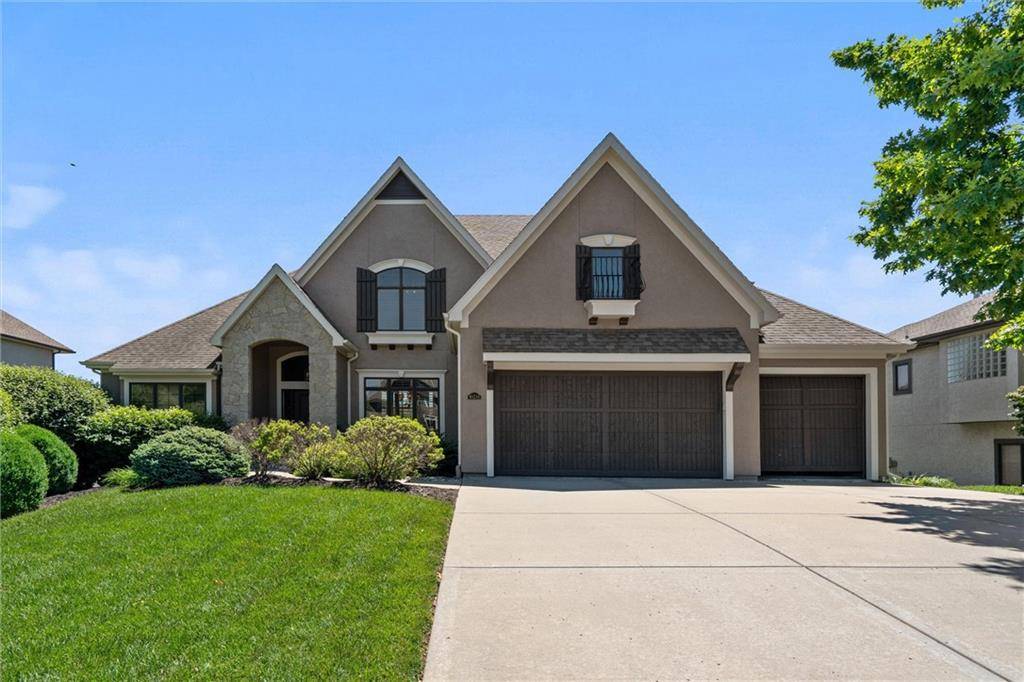10233 N Prospect AVE, Kansas City, MO 64155