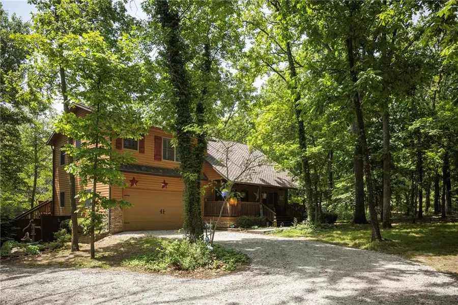 18028 52 HWY, Green Ridge, MO 65332