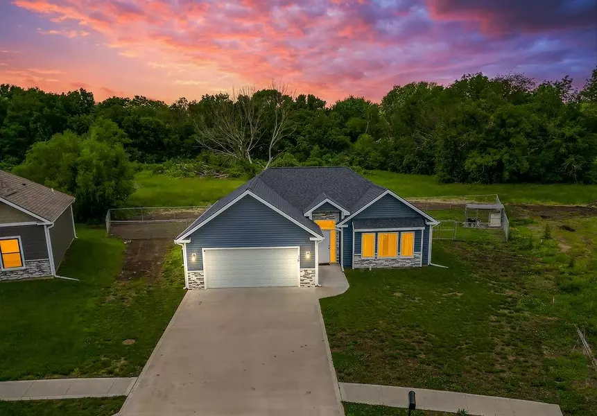 216 Blackberry CIR, Archie, MO 64725