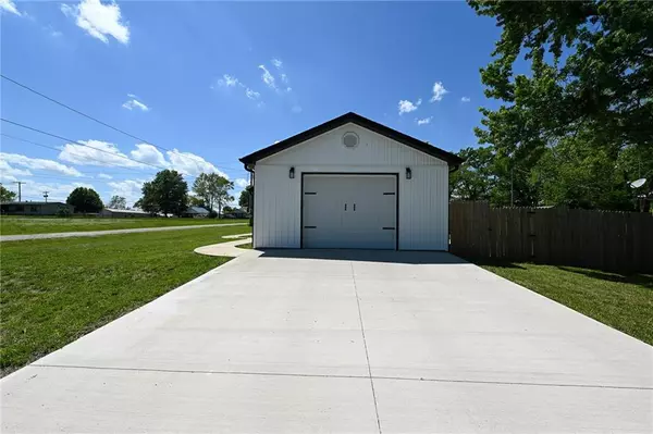 El Dorado Springs, MO 64744,603 E Lafayette ST