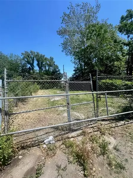 1027 N Agnes AVE, Kansas City, MO 64120