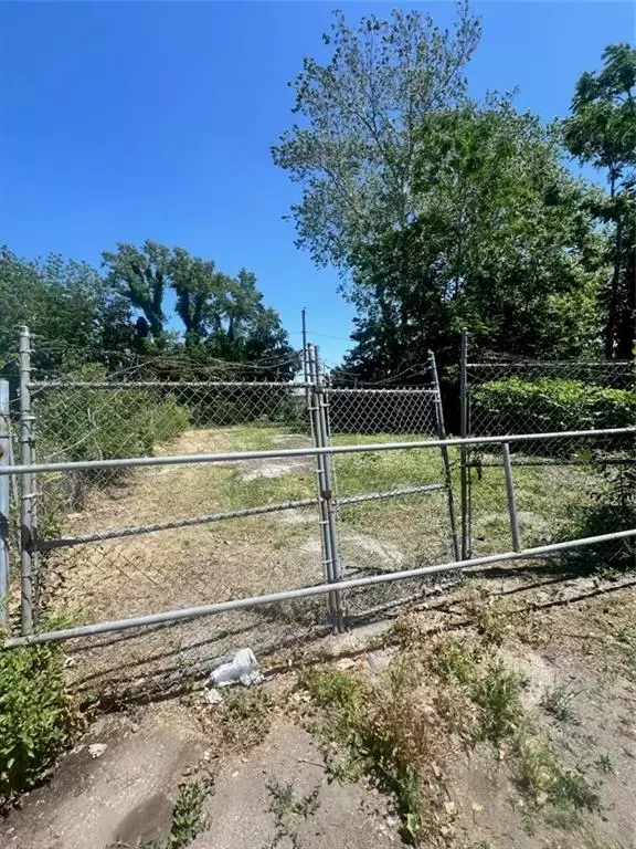 1027 N Agnes AVE, Kansas City, MO 64120