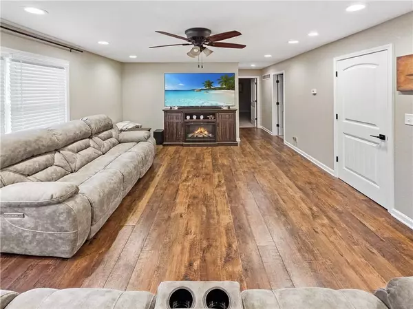 Waverly, MO 64096,706 W Washington ST