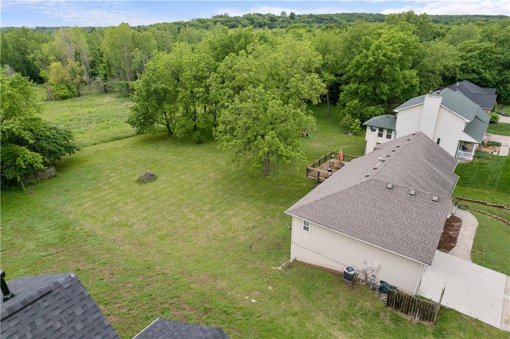 Bonner Springs, KS 66012,13825 Woodmont AVE