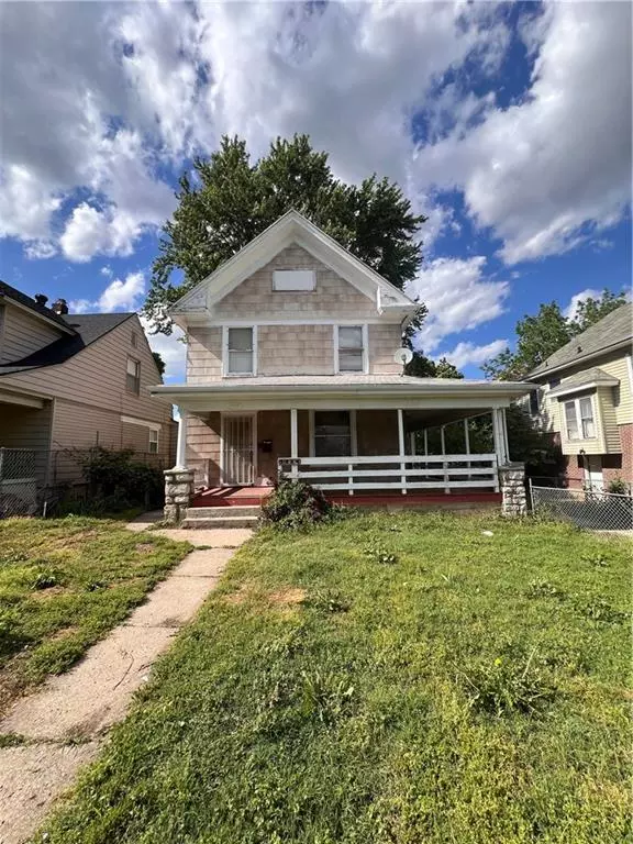 5224 E 8th ST, Kansas City, MO 64124