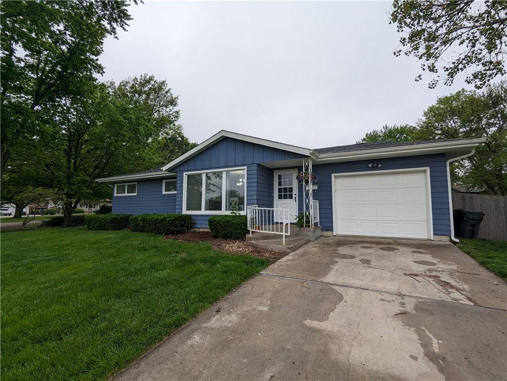 Hiawatha, KS 66434,400 Pawnee AVE