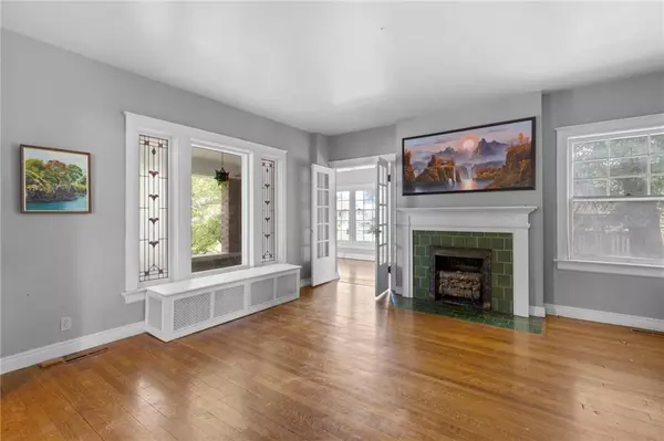 Warrensburg, MO 64093,314 E Gay ST