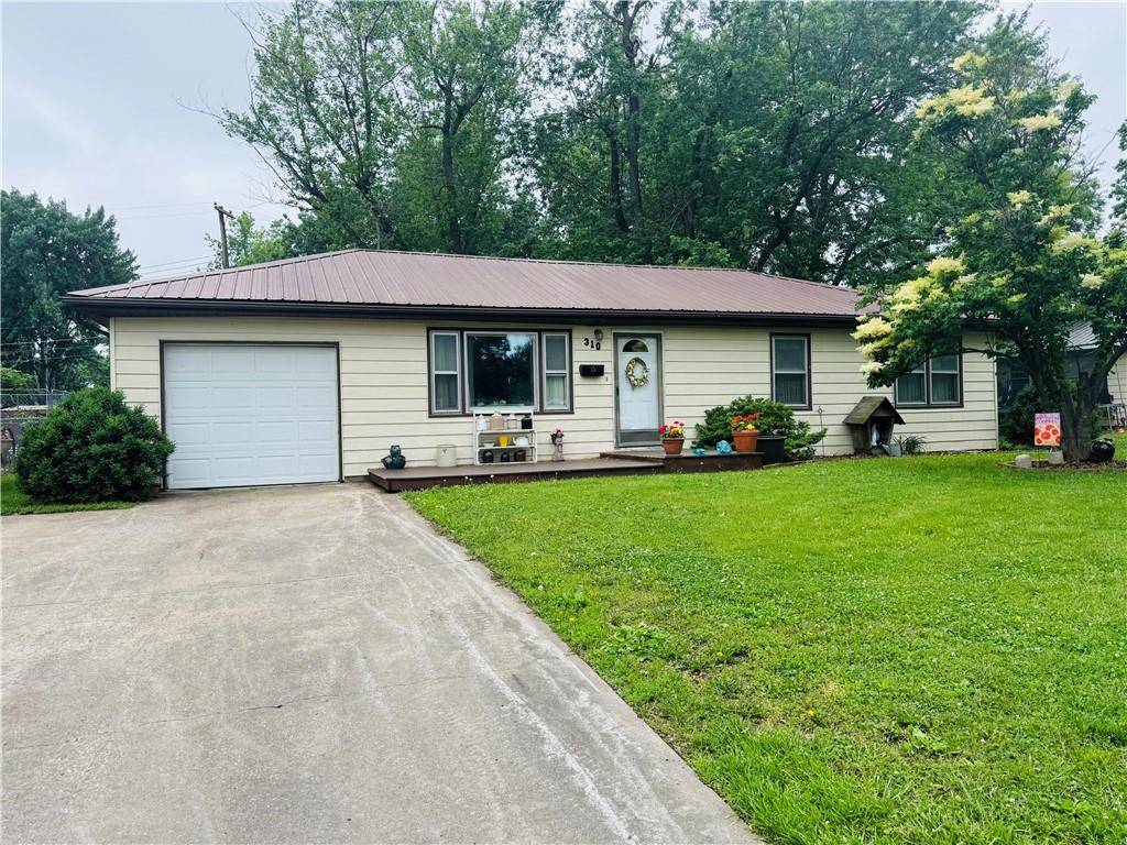 310 E Monroe AVE, Garnett, KS 66032