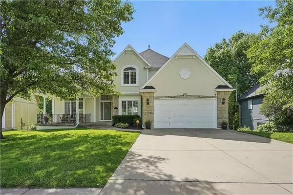 Liberty, MO 64068,1040 Silverleaf LN