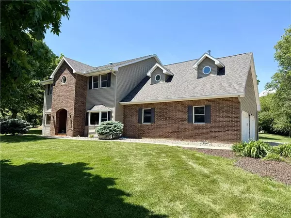 Maryville, MO 64468,1027 Victory LN