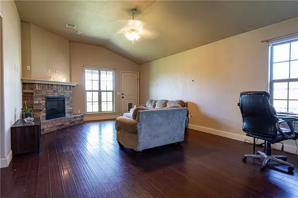 Carl Junction, MO 64834,102 Zachary LN