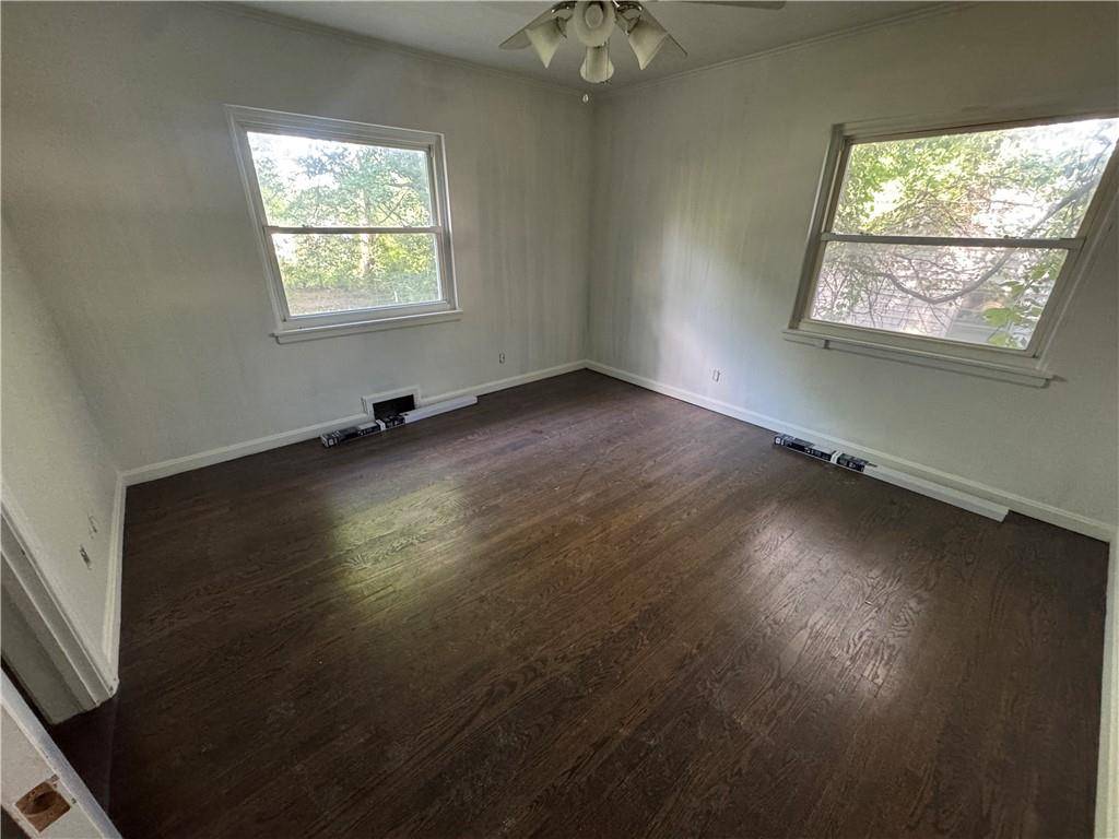 Warrensburg, MO 64093,603 Broad ST