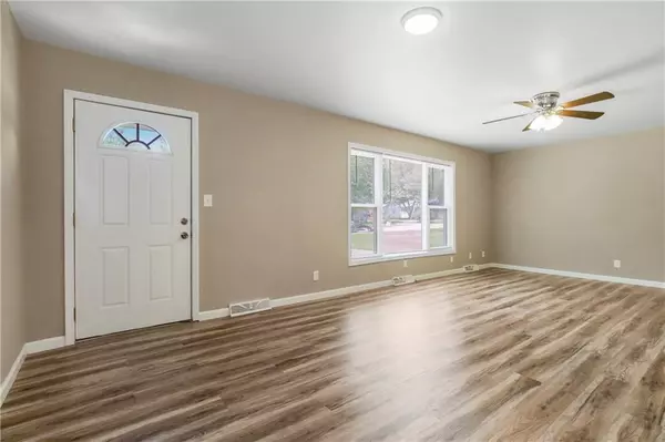 Butler, MO 64730,707 N Delaware ST