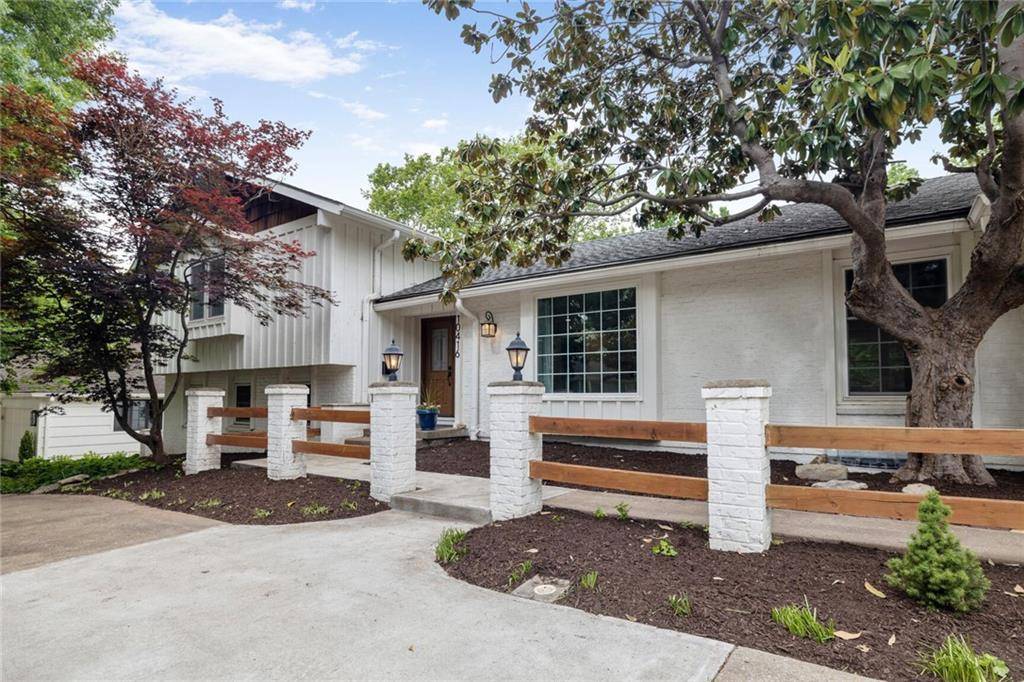 Leawood, KS 66206,10416 Mohawk LN