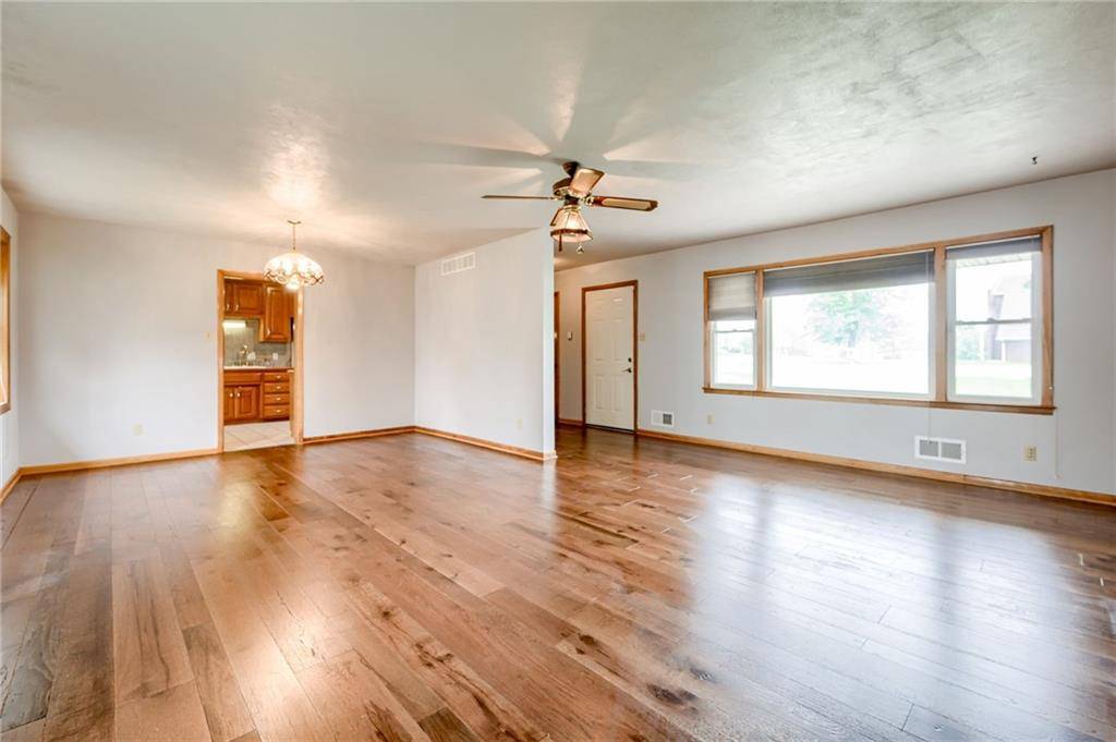 Pleasant Hill, MO 64080,1200 Rice ST