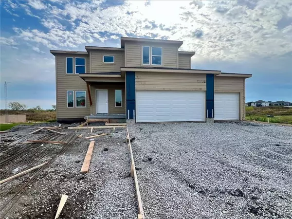 19517 Barstow ST, Spring Hill, KS 66083