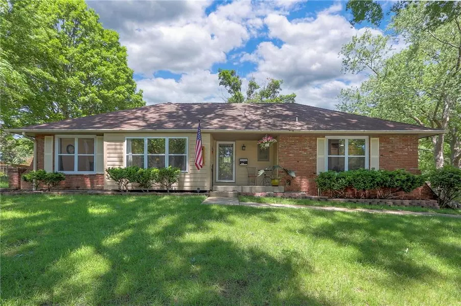 6902 NW BIRCH CT, Kansas City, MO 64151