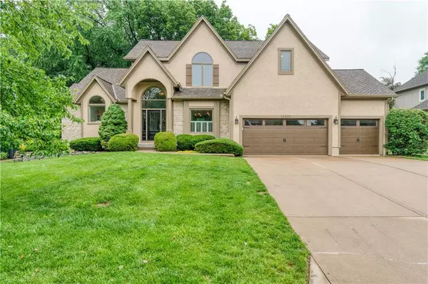 13011 Long ST, Overland Park, KS 66213