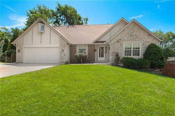 10419 W 50th TER, Shawnee, KS 66203