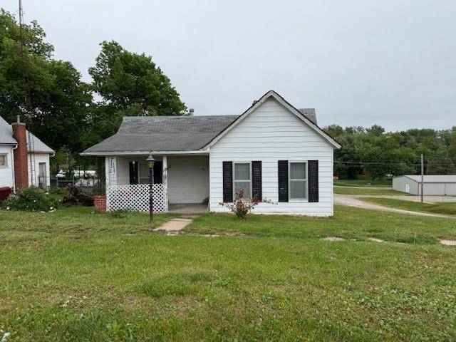 Fairfax, MO 64446,401 Broadway ST