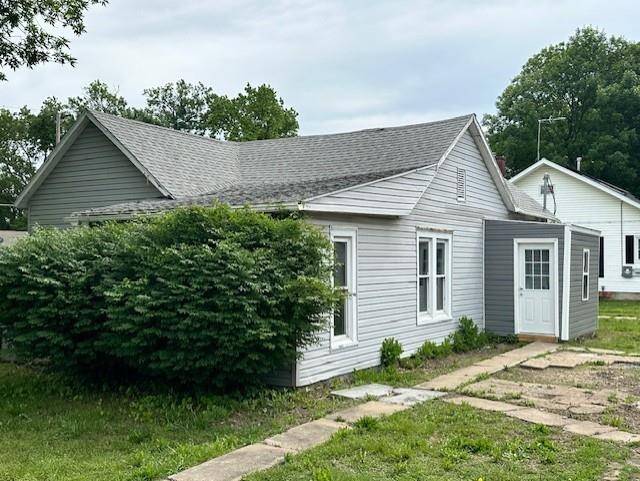 Nevada, MO 64772,627 W Cherry ST