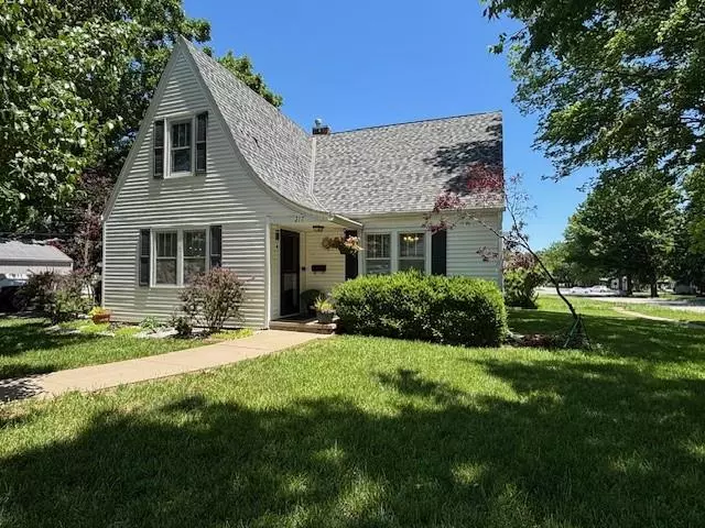 217 S 5th ST ST, Burlington, KS 66839