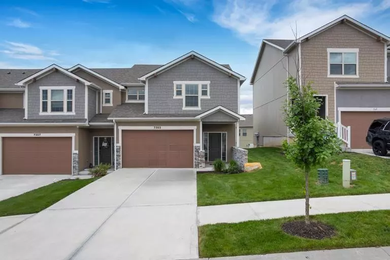 7353 Grand Slam Unit #33A ST, Parkville, MO 64152