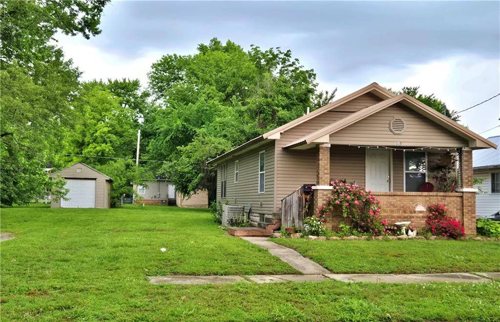 210 W 18th ST, Pittsburg, KS 66762