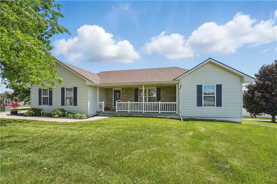 2109 Bradford PL, Excelsior Springs, MO 64024