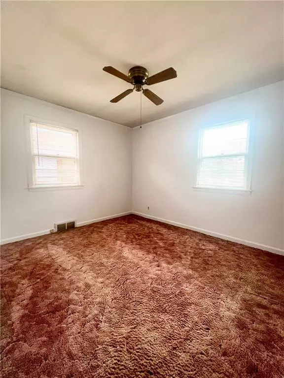 Kansas City, KS 66104,3101 Wood AVE