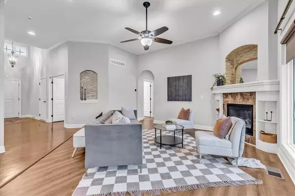 Lee's Summit, MO 64064,1718 NE Chapel Woods DR