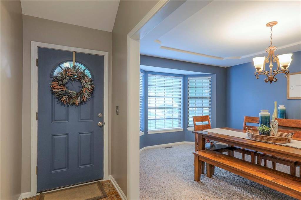 Lenexa, KS 66215,15005 W 94 ST