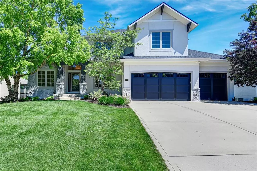 16821 Goddard ST, Overland Park, KS 66221