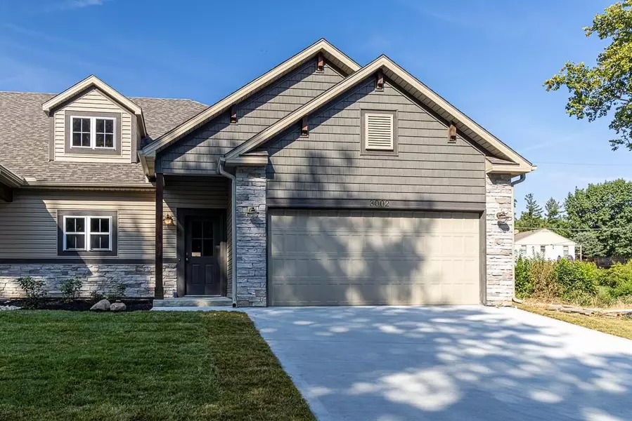 3002 Sheffield LN, St Joseph, MO 64506