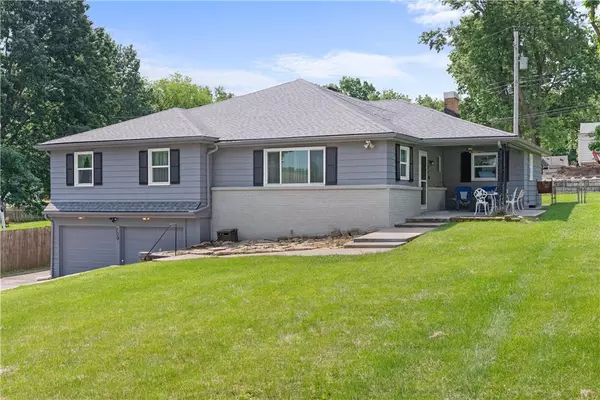 709 NE 46th TER, Kansas City, MO 64116