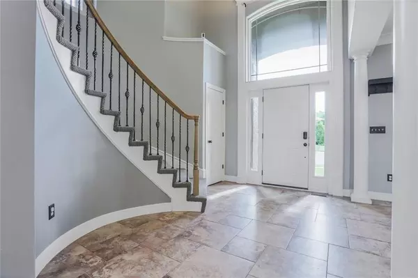 Overland Park, KS 66221,13808 Richards ST