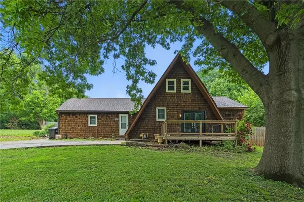 17121 Monte Verde DR, Belton, MO 64012